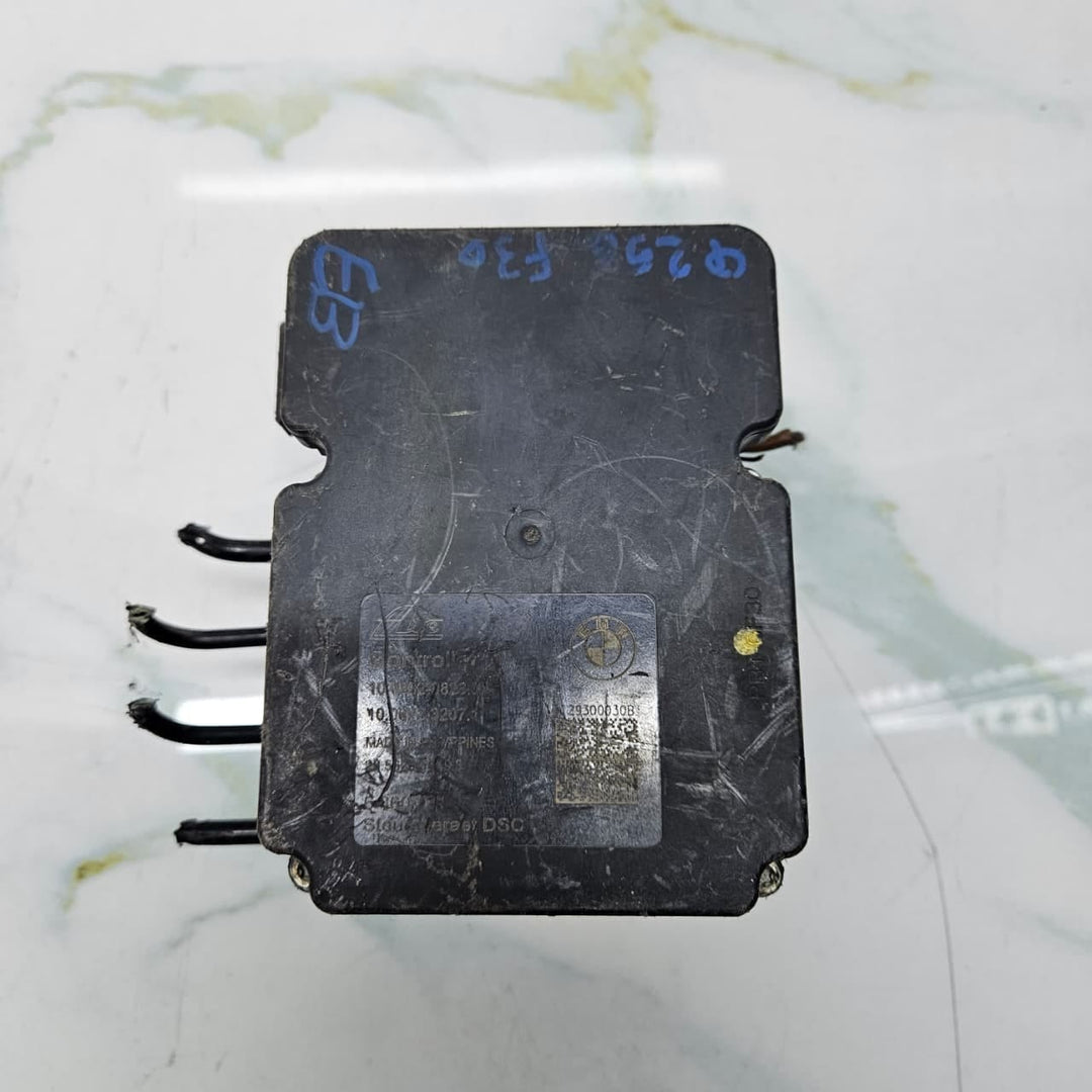2012-2016 BMW F30 328i 328xi ABS Pump Control Module 6860731 OEM