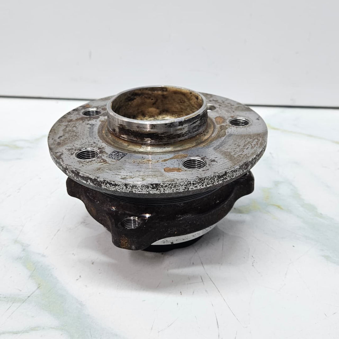 BMW X5 G05 X7 G07 Wheel Hub With Bearing 6895674 2020-2023