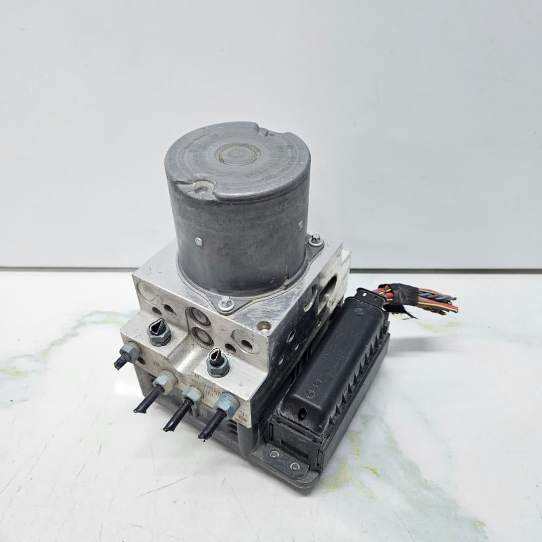 2010-2013 BMW 5 Series F10 F11 ABS PUMP ASSEMBLY ABS Control Module 6852808
