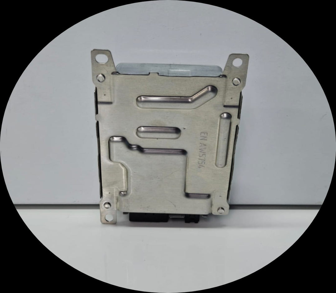 6819649-2017-2019 BMW 750i G11 G12 Battery Charge Control Module OEM