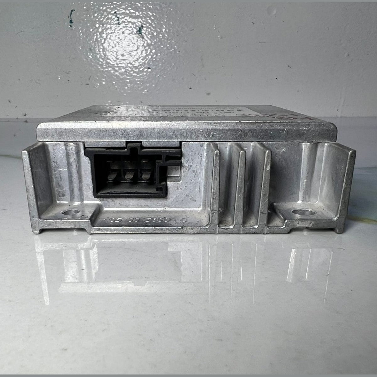 2002-2006 Mercedes E320 Steering Wheel Control Module A0295452932 E-Class W211