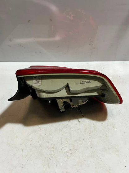 BMW 3' E90 LCI 328i 323i 335i Tail Light Decklid REAR SET 7289428 7289426 