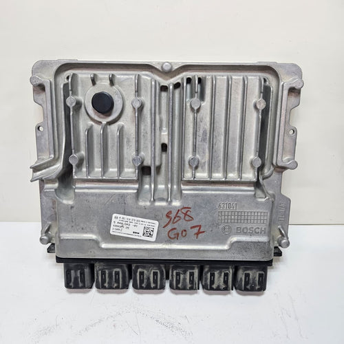 2019 BMW X7 G07 with S68 4.4L V8 Engine Control Unit Bosch 5A40DA3 OEM