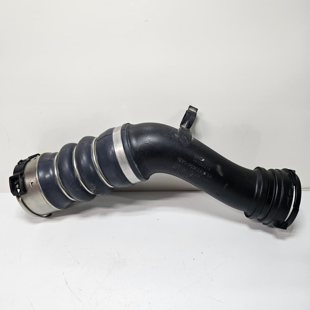 2011-2012 BMW X3 F25 X4 F26 Turbocharger Intercooler Pipe N55 petrol 7601875
