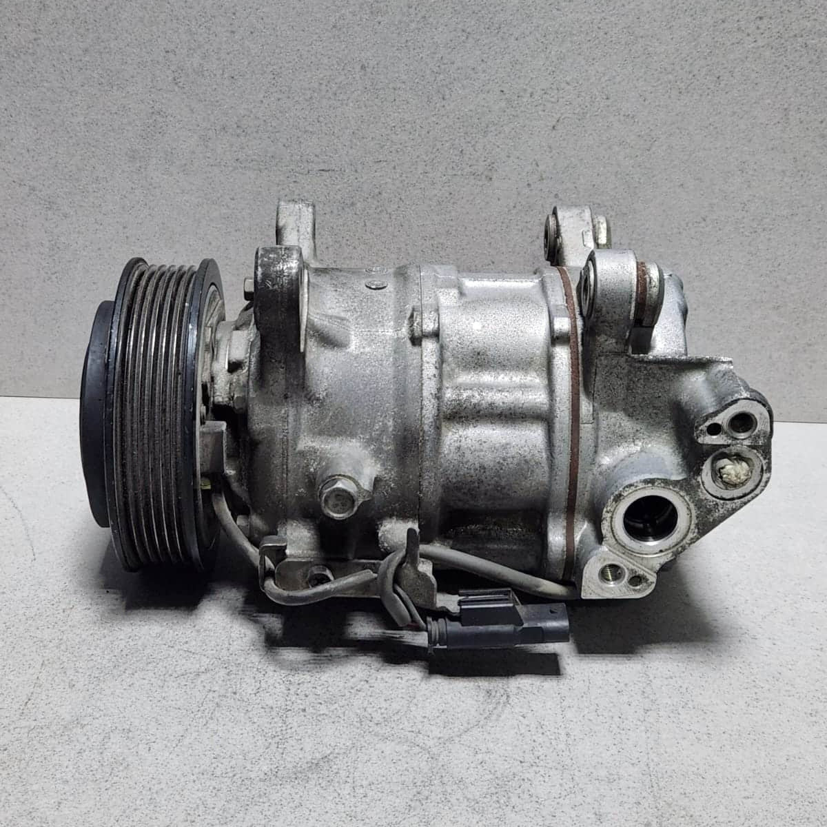 BMW Air Conditioning Compressor 9299328 1 Series F20 F21 3 Ser F22 F23 F30 B38