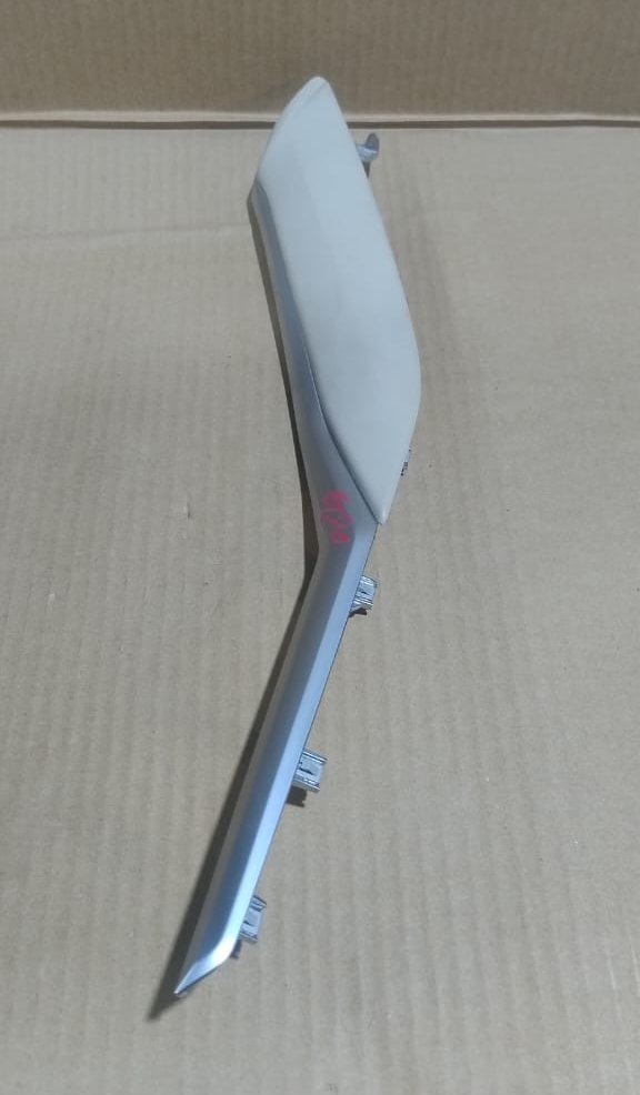 BMW 3 SERIES G20 G21 RIGHT CENTER CONSOLE TRIM TUNNEL PANEL  6995850
