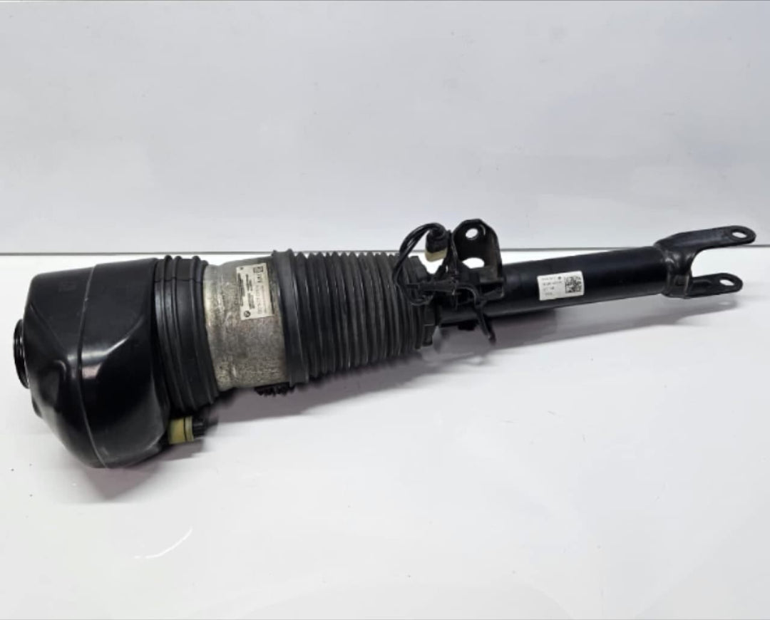 6877554-2017 BMW 7 Series G11 G12 Front Right Air Suspension Shock Absorber OEM
