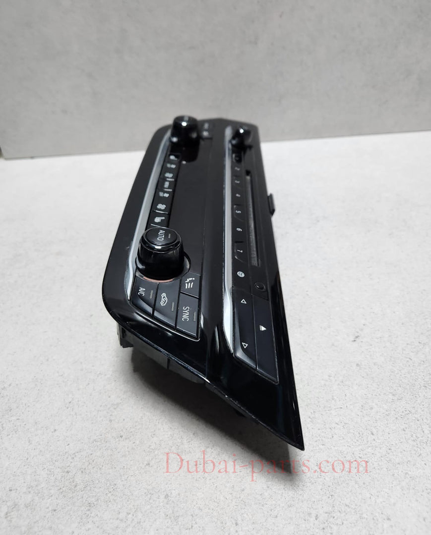 2017-2020 BMW 530i Climate Control Switch 6834441 5 Series G30 G31