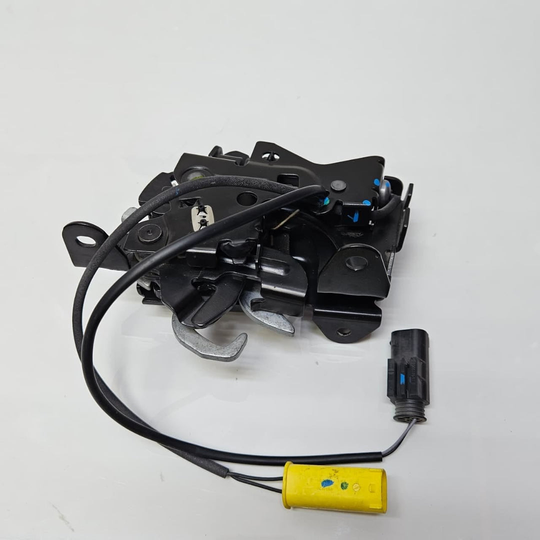8737702-Genuine 2018-2023 BMW X1 F48 X2 F39 Bonnet Lock Brand New