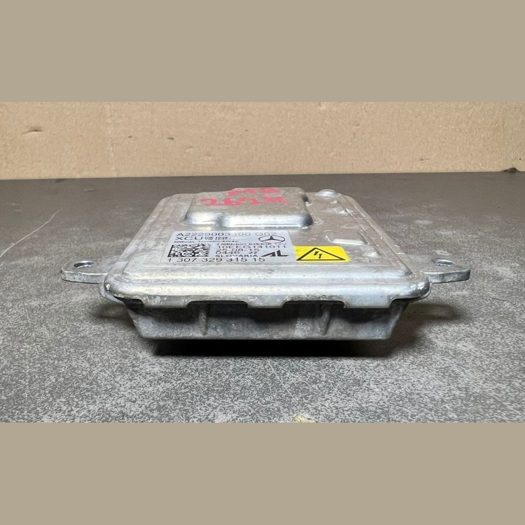 Mercedes Benz W222 Xenon Light Headlight Control Module Unit A222 9003300 OEM