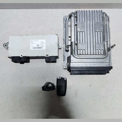 2009-2012 BMW 750i Engine Control Module 7598345
