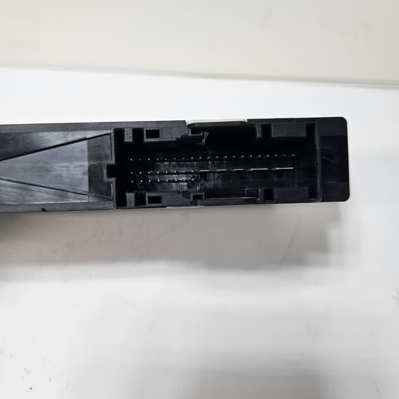 OEM BMW F30 F31 F35 2.0 Engine Control Unit DME Key Set 7637481