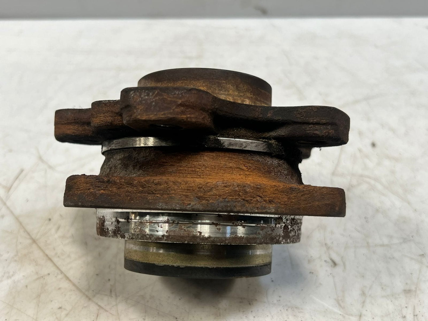 2017-2024 BMW X3 X4 G20 G21 G30 G31 Rear Wheel Bearing Hub 6869788 OEM