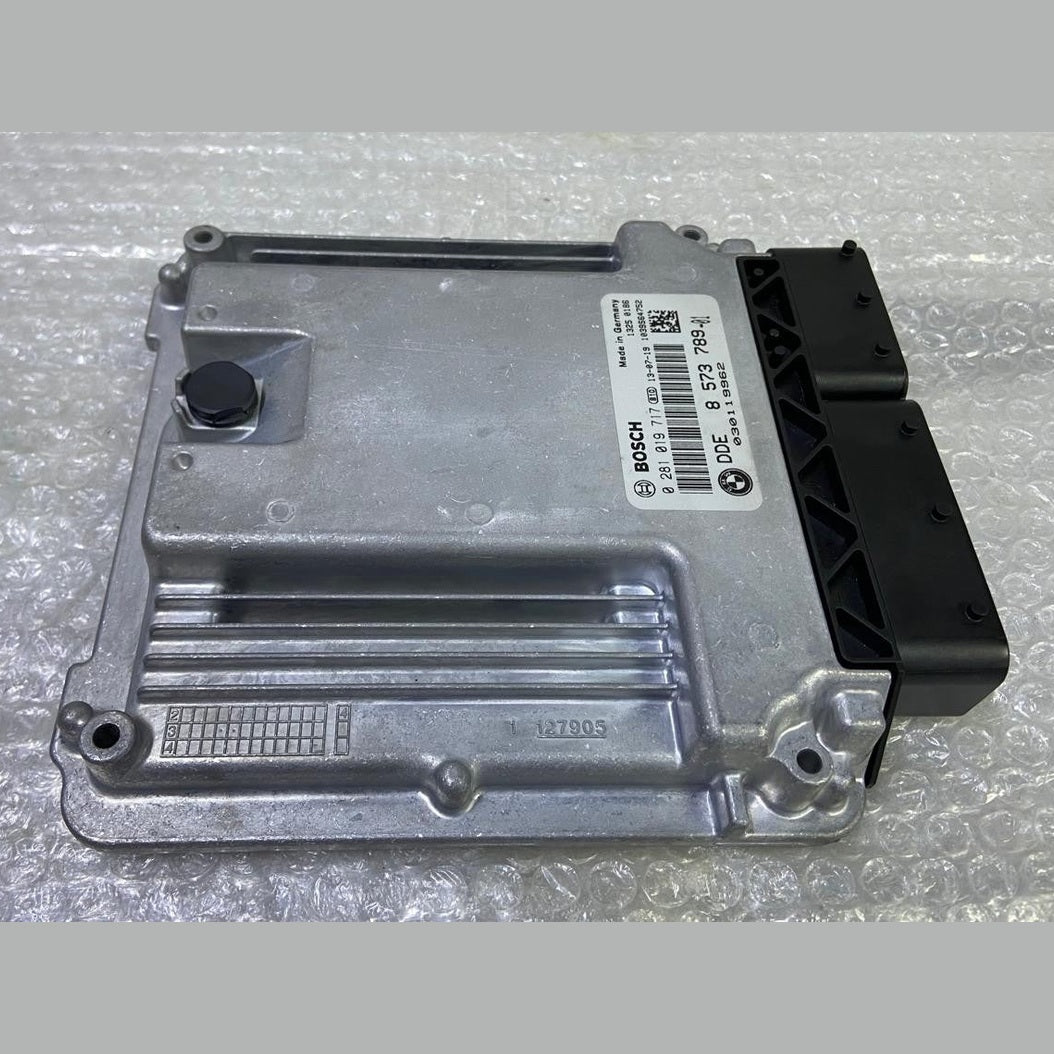 OEM BMW F10 F07 F15 N57 ENGINE CONTROL UNIT ECU ONLY DDE 8573789 BOSCH