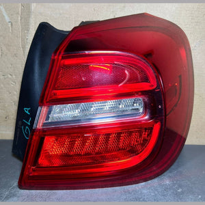 Mercedes W156 GLA200 Rear Right Side LED Tail Light Brake Stop Lamp A156 9062058