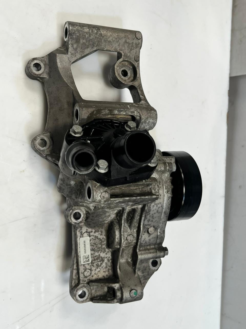 Mini Cooper F55 F56 F57 F45 F46 Coolant Water Pump Support Bracket 2381337