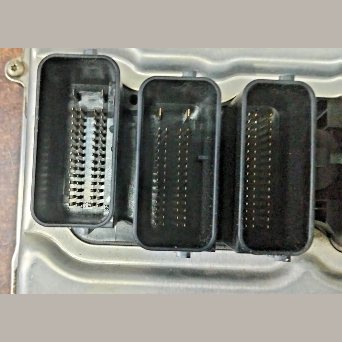 OEM BMW F30 F31 F32 N20 ECU Only Engine Control Unit GASOLINE DME 8639595
