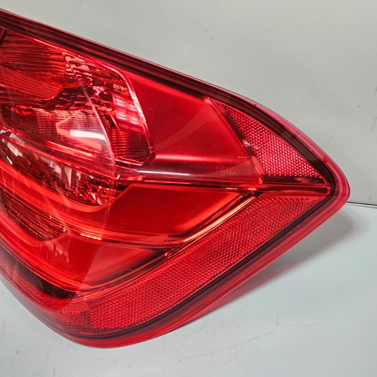 2012-2015 BMW F30 328i 335i Tail Light Assembly Right Side 7259896