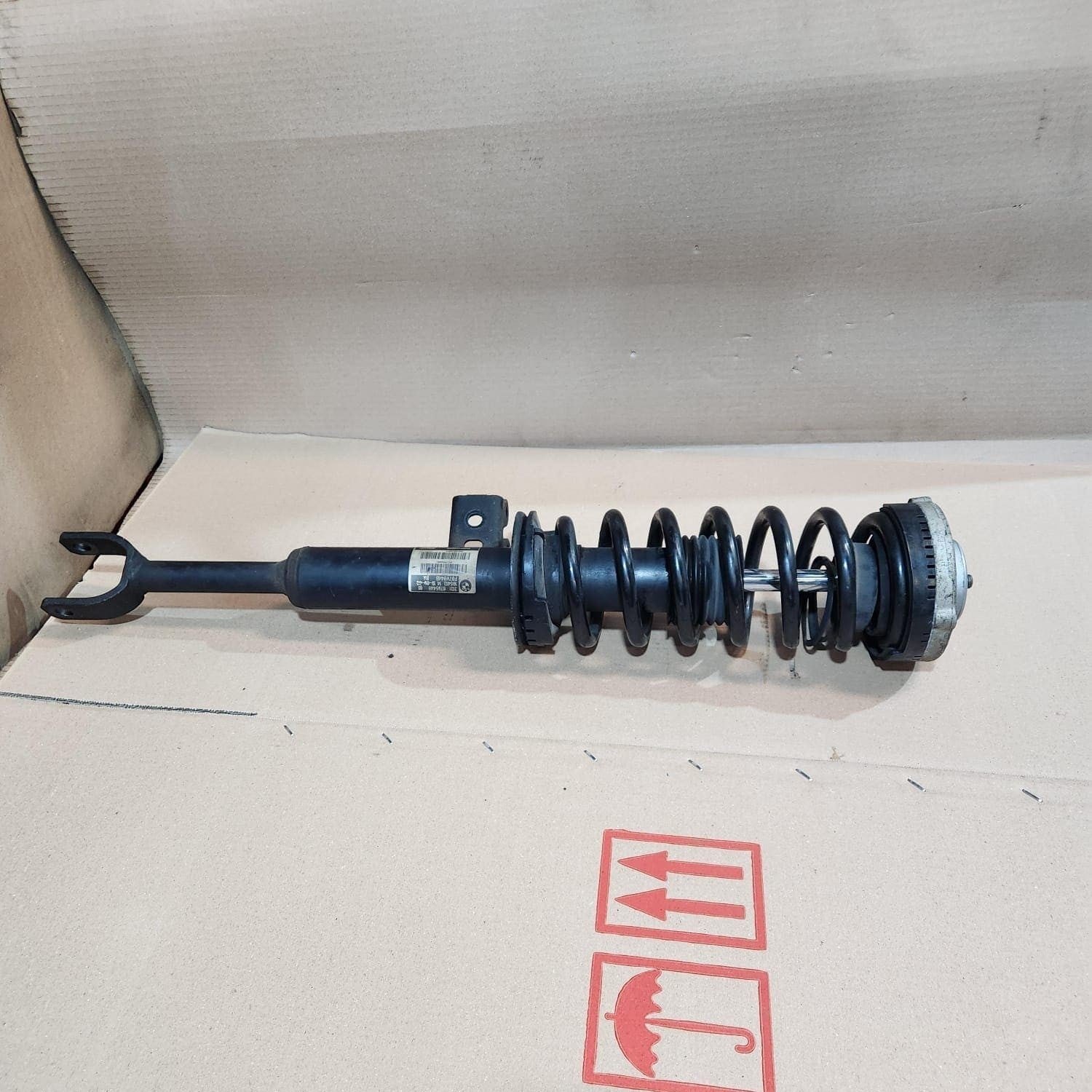 BMW Front Shock Absorber 6795446 5 Series F07 Gran Turismo models GT535I GT520I