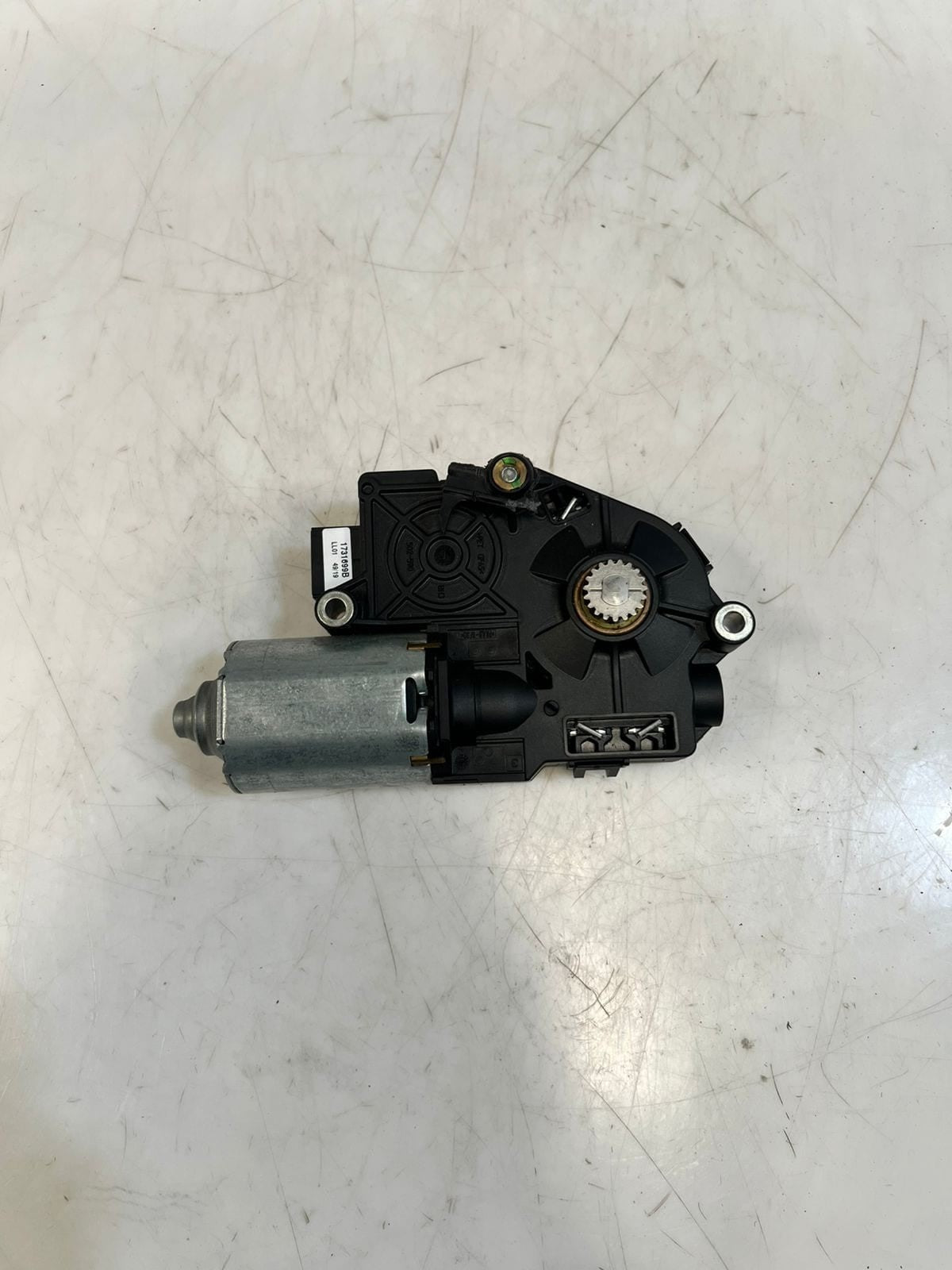 2011-2016 BMW 5-Series F10 550i 528i 535i xDrive Sunroof Motor 7316535 OEM