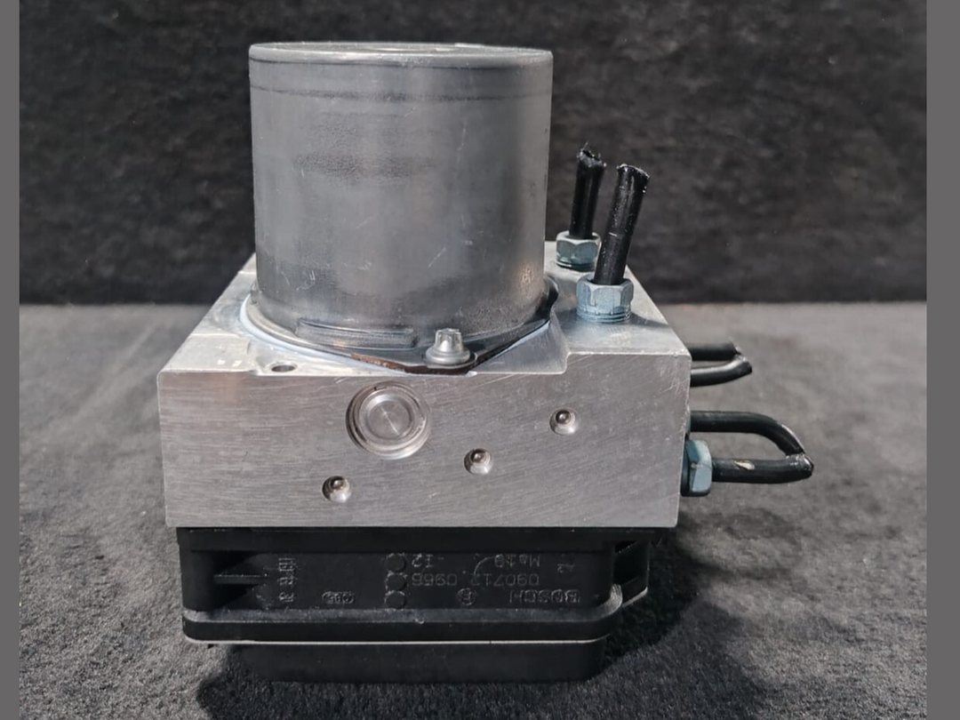 OEM Brake Pump BMW X1 E84 Hydraulic Unit ABS Pump Module 6860214 6860215