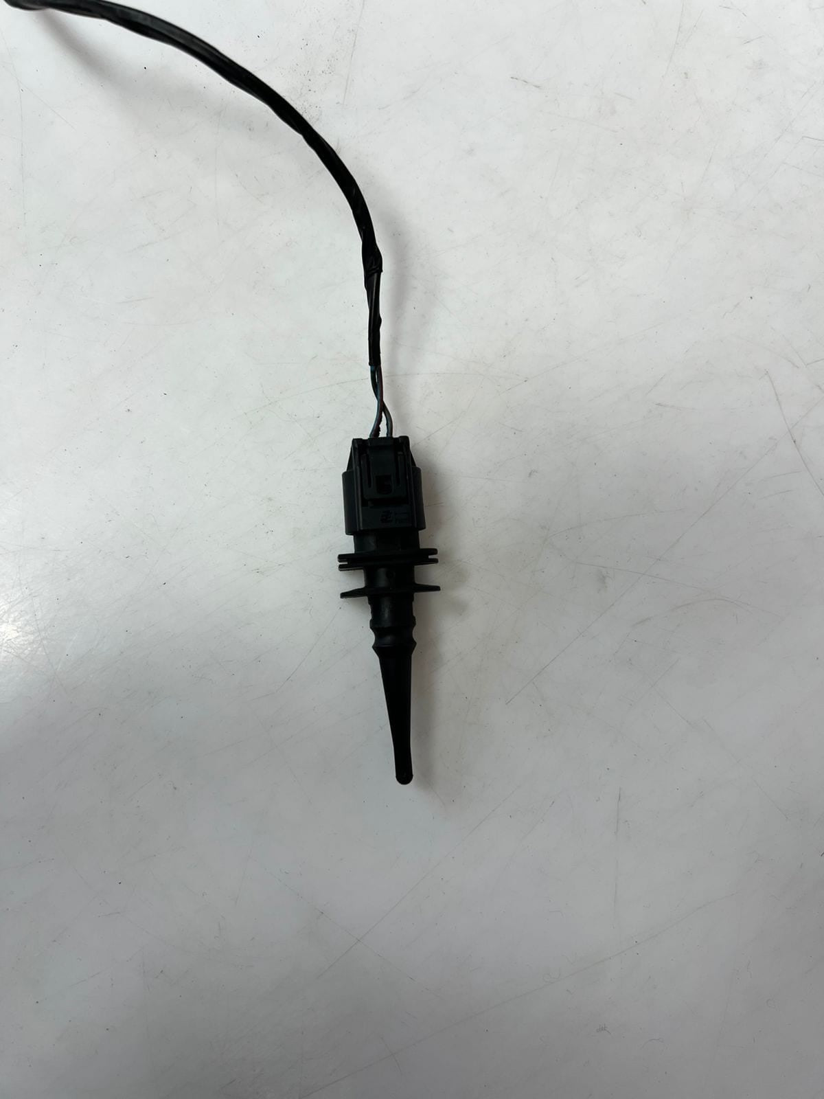 2011–2015 BMW 750LI F02 OUTSIDE AIR AMBIENT TEMPERATURE SENSOR OEM 6936953