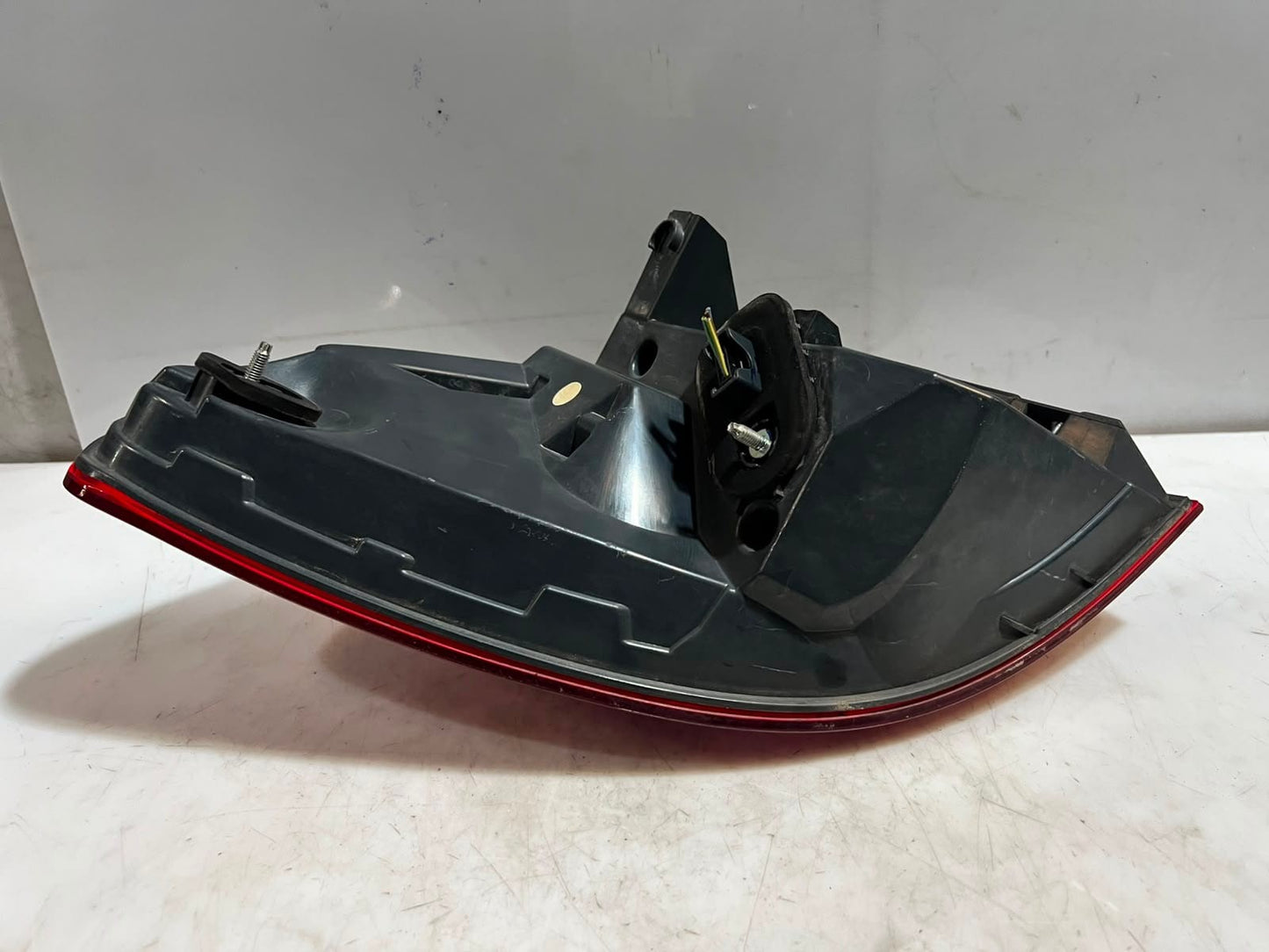 2010-2013 BMW 5' 535i GT F07 N55 Rear RIGHT Tail Light BACK LIGHT 89091990 RHD