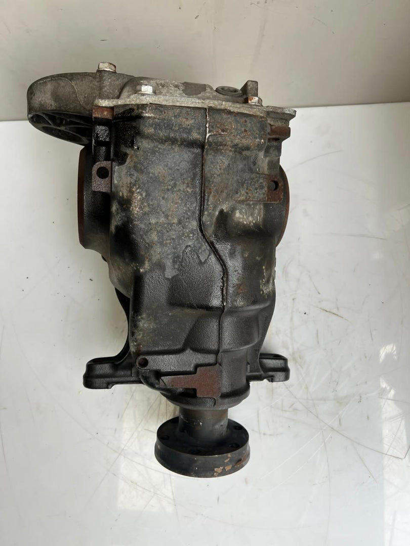 2004-2010 BMW 5' E60 E61 525i 6' E63 E64 630i Rear Differential 7560606 - 3.91