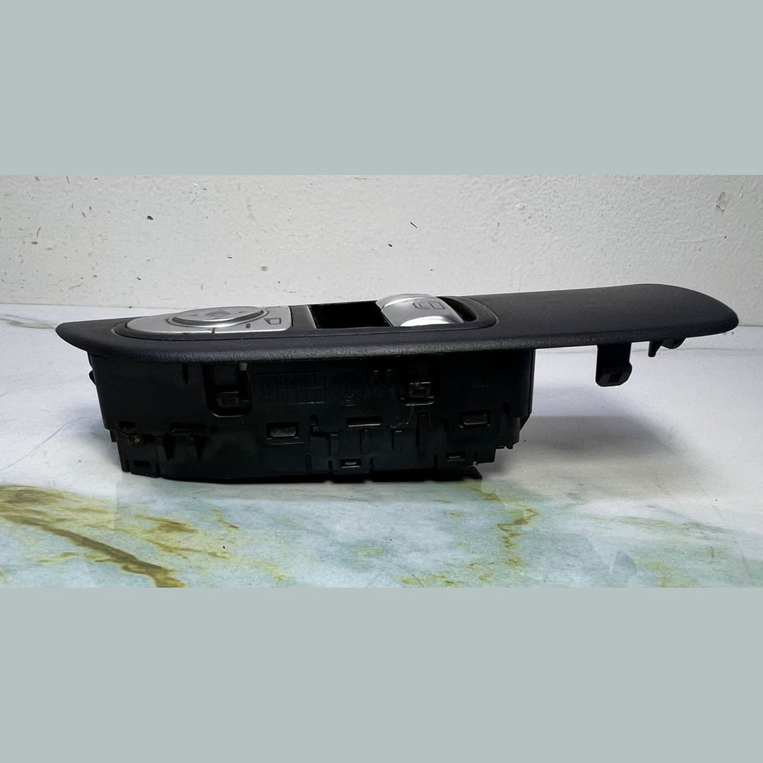 Mercedes Power Window Control Switch A2059056911 W205 C Class and Vito W447