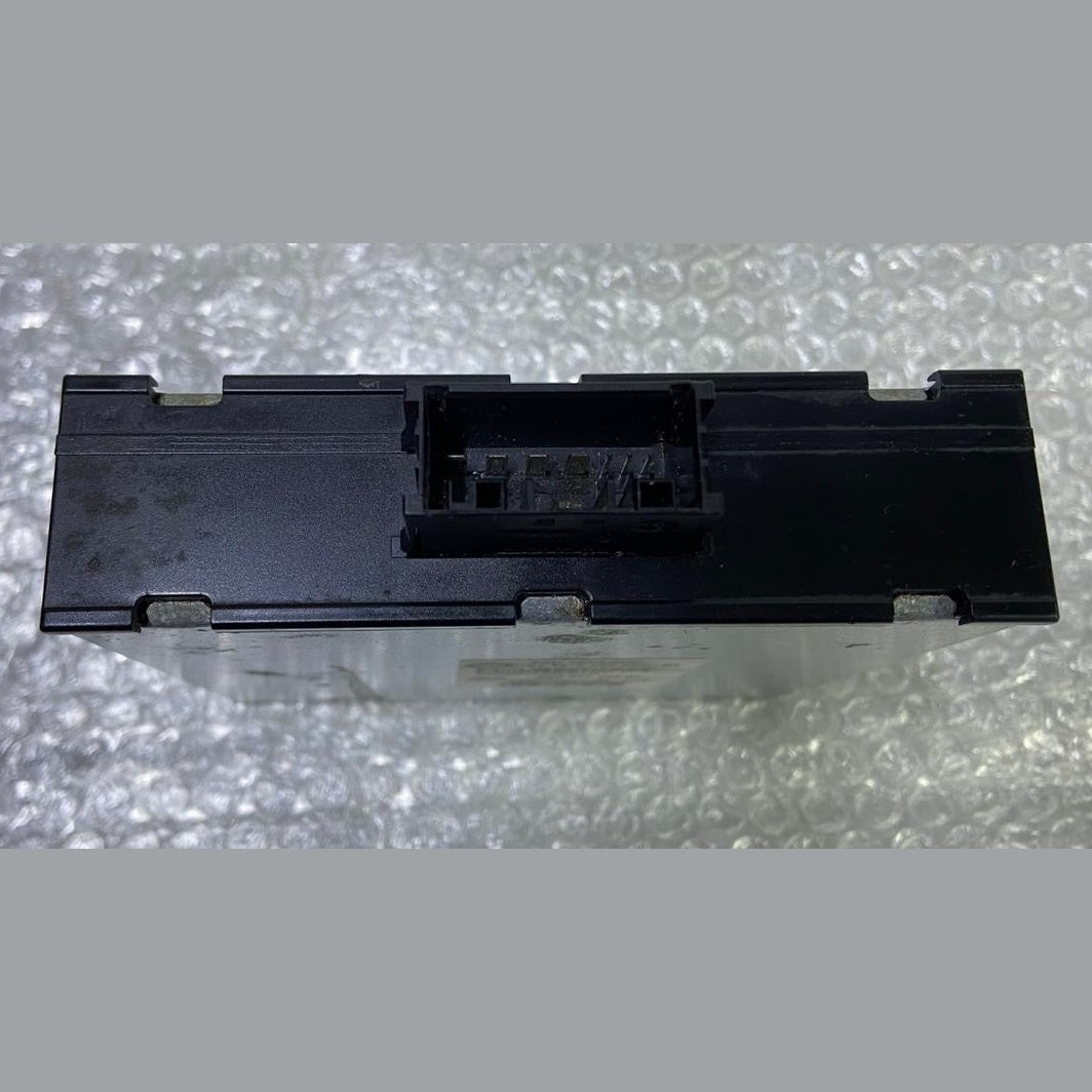 OEM BMW 5 SERIES F10 VOLTAGE CONVERTER CONTROL MODULE ECU 9251984