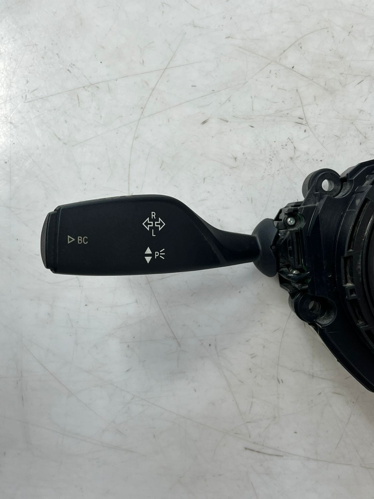 BMW F15 F25 F45 F46 F48 F49 F85 Steering Column Switch Cluster 9330563 OEM