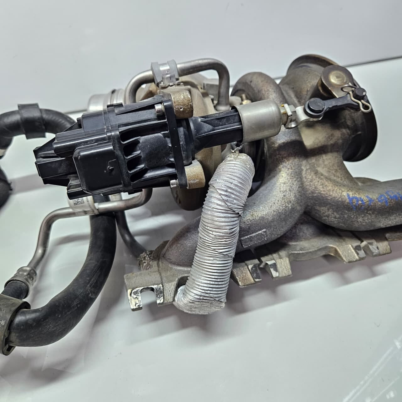 7637563-2017-2021 BMW X1 X3 F30 230i B48 Engine Turbocharger Hybrid OEM