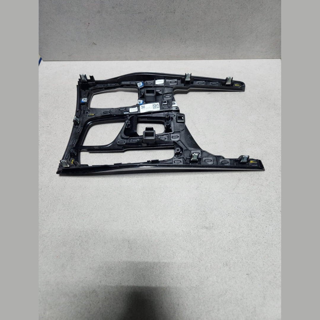 2018-2023 BMW 530e Centre Console Trim Cover 8071702 G30 G31 G32