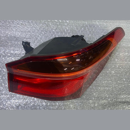 OEM BMW X1 F48 N/S RIGHT SIDE REAR TAIL LIGHT 7350716