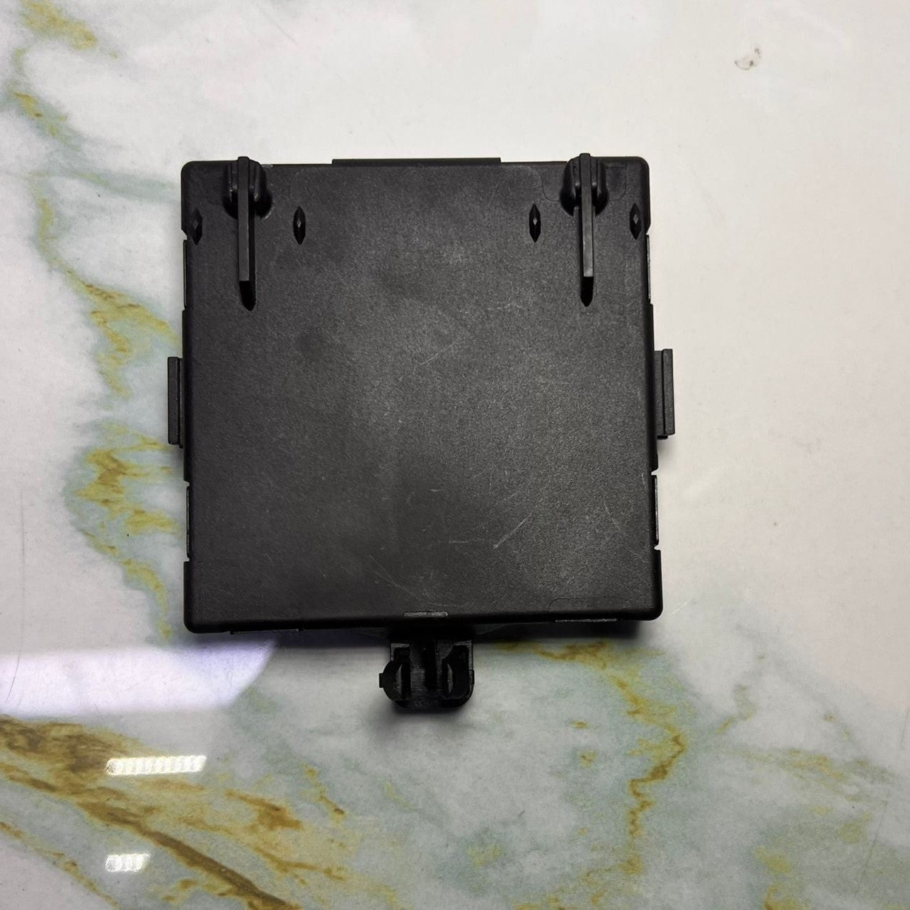 2014 Mercedes-Benz ML350 Door Control Module Unit A 1669005808 W166 ML350 and GL