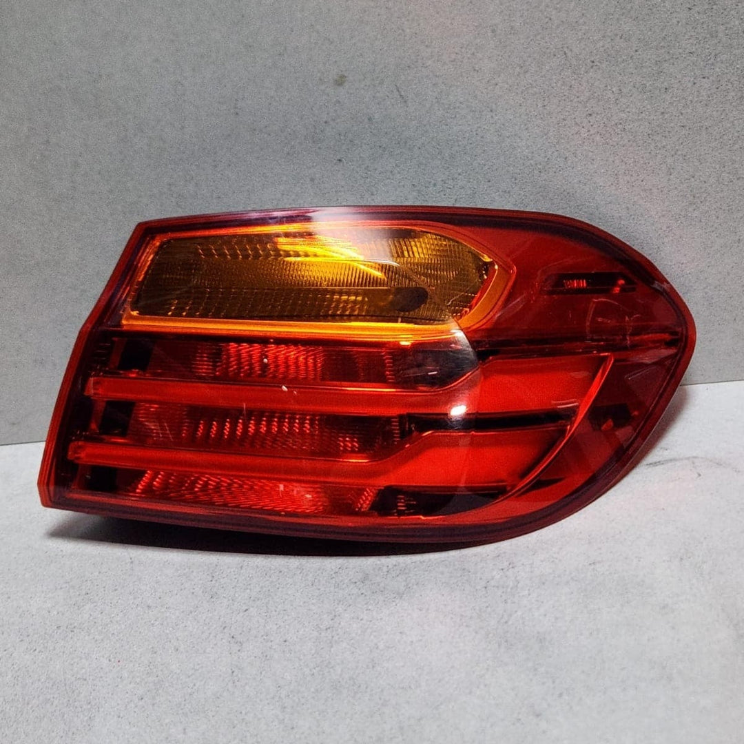 BMW Outer Tail Light 7296098 F32 F33 F36 F82 F83 and M4