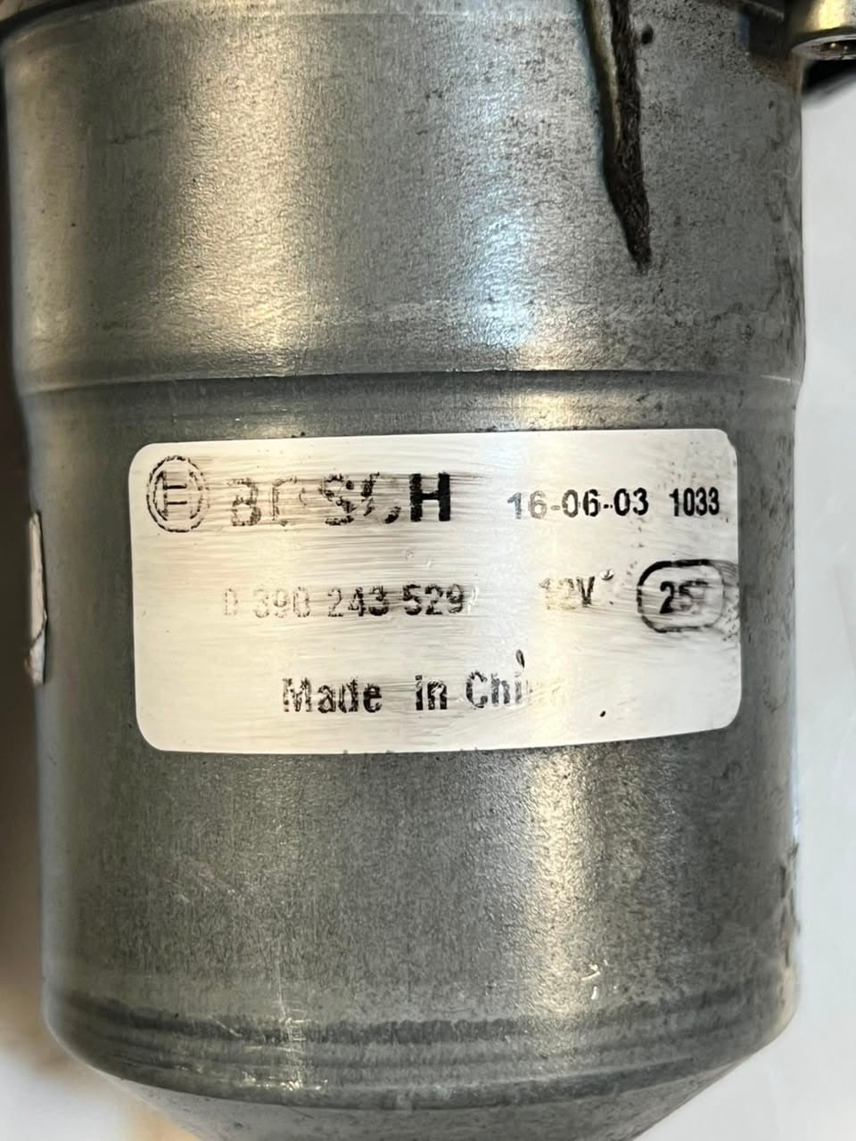 BMW X1 Series F48 RHD Front Windshield Wiper Motor 0390243529 OEM