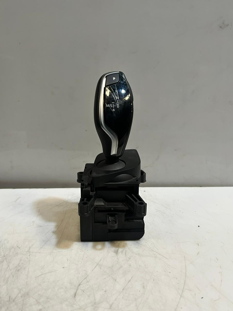 BMW G30 G31 G32 5 Series Automatic Gear Selector SWITCH KNOB 6825826 RHD OEM