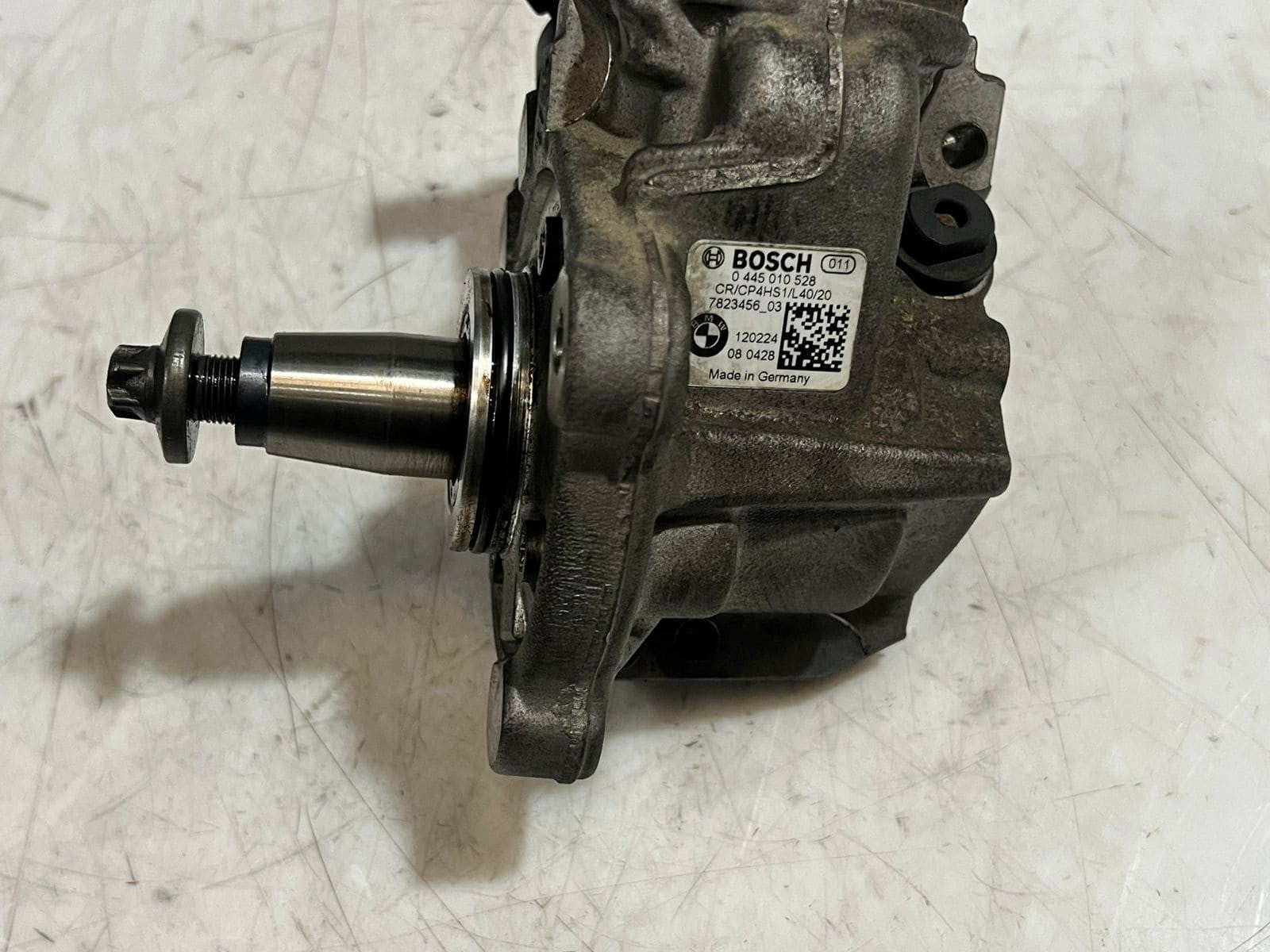 BMW  F10 F20 F21 F30 N47S1 High Pressure Fuel Injection Pump 7823456 0445010528