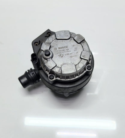 2014-2020 BMW i8 Auxiliary Water Pump 8600287