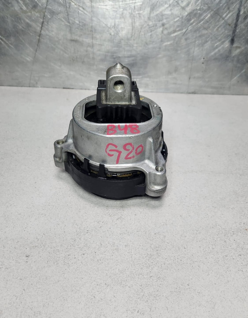 2016-2023 BMW G20 330I Engine Mount Left 9488383 X3 G01 X4 G02 5 Series G30 G31