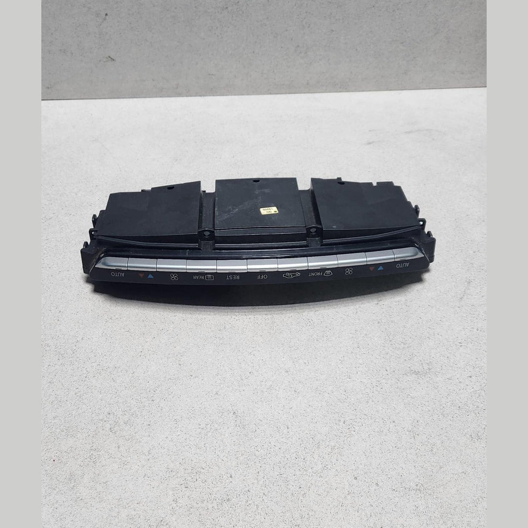 Mercedes-Benz S-Class W221 Climate Control Unit 2218709810 S-Class W221
