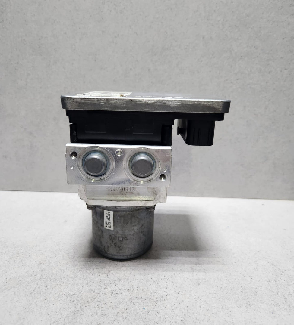 2018-2021 BMW X4 Abs Pump Module 6896980 X3 G01 G02 740i and 530i