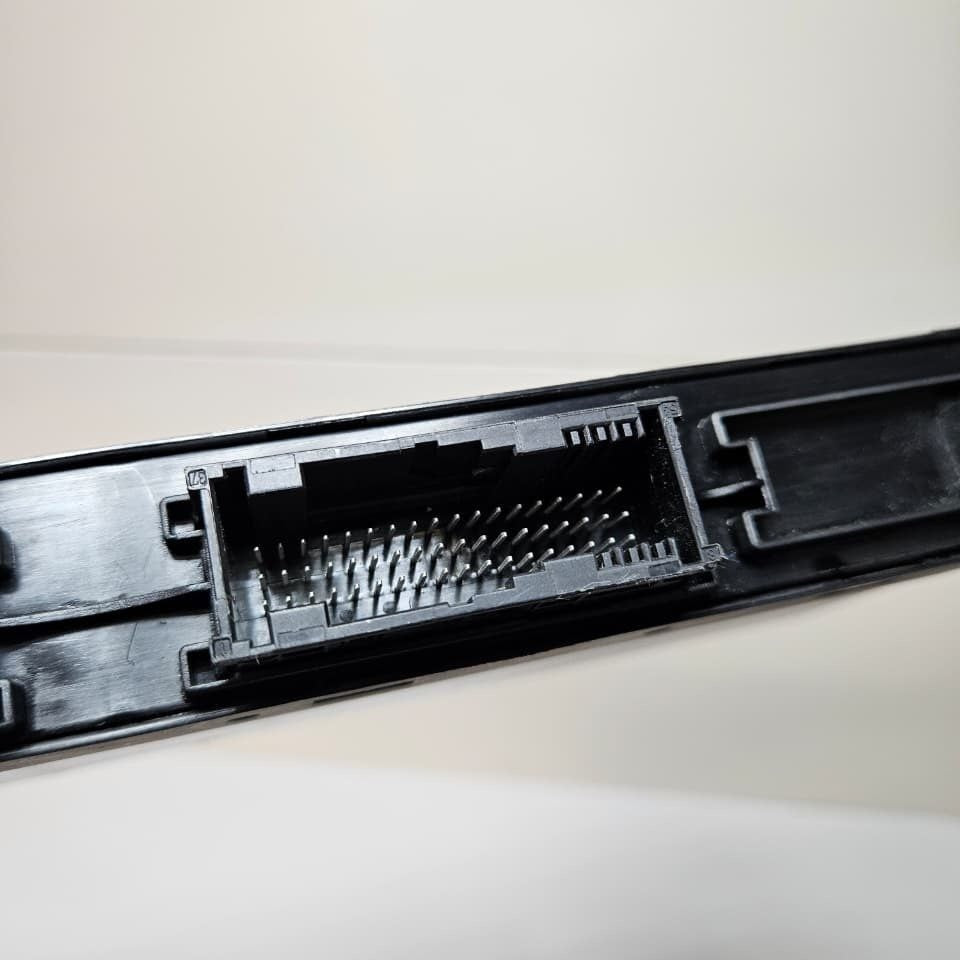2012-2015 BMW X1 E84 Body Control Module 9298948