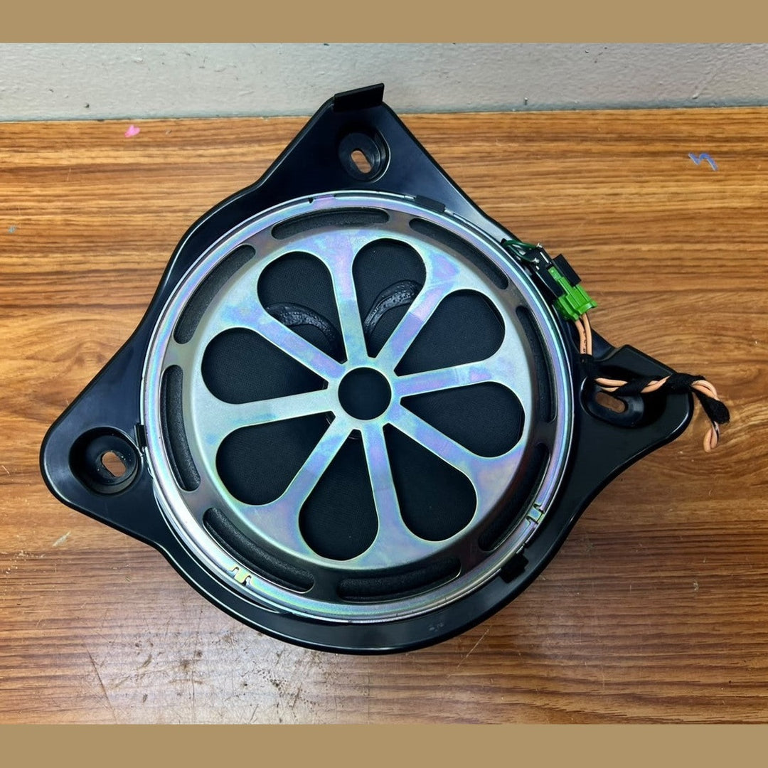 15-21 Mercedes W213 C300 Front Left Side Door Sound Speaker A205 8201302 OEM