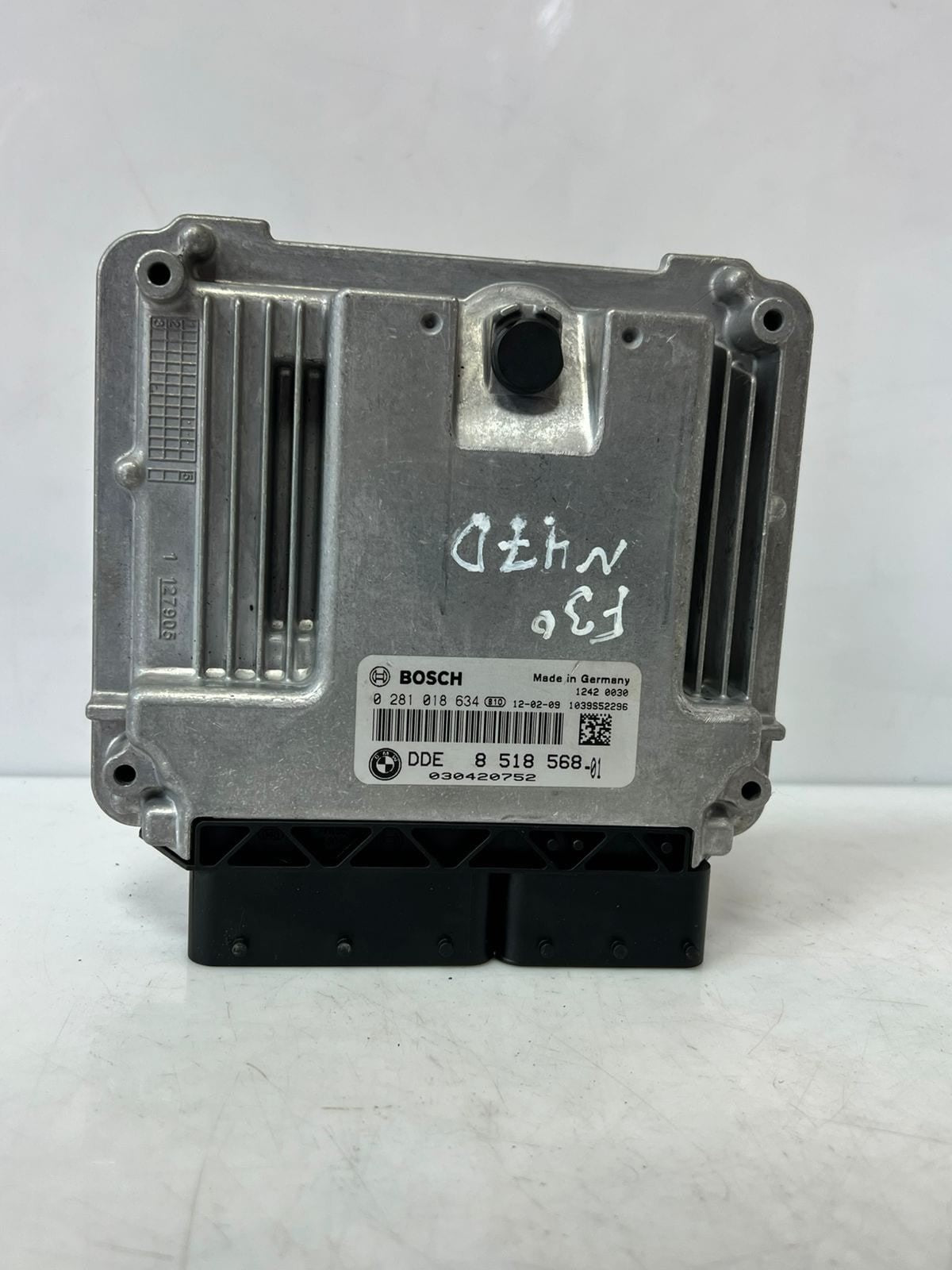 2012 BMW F30 N47D F20 3' 2.0 320d 120d diesel Engine Control Unit ECU 8518568 