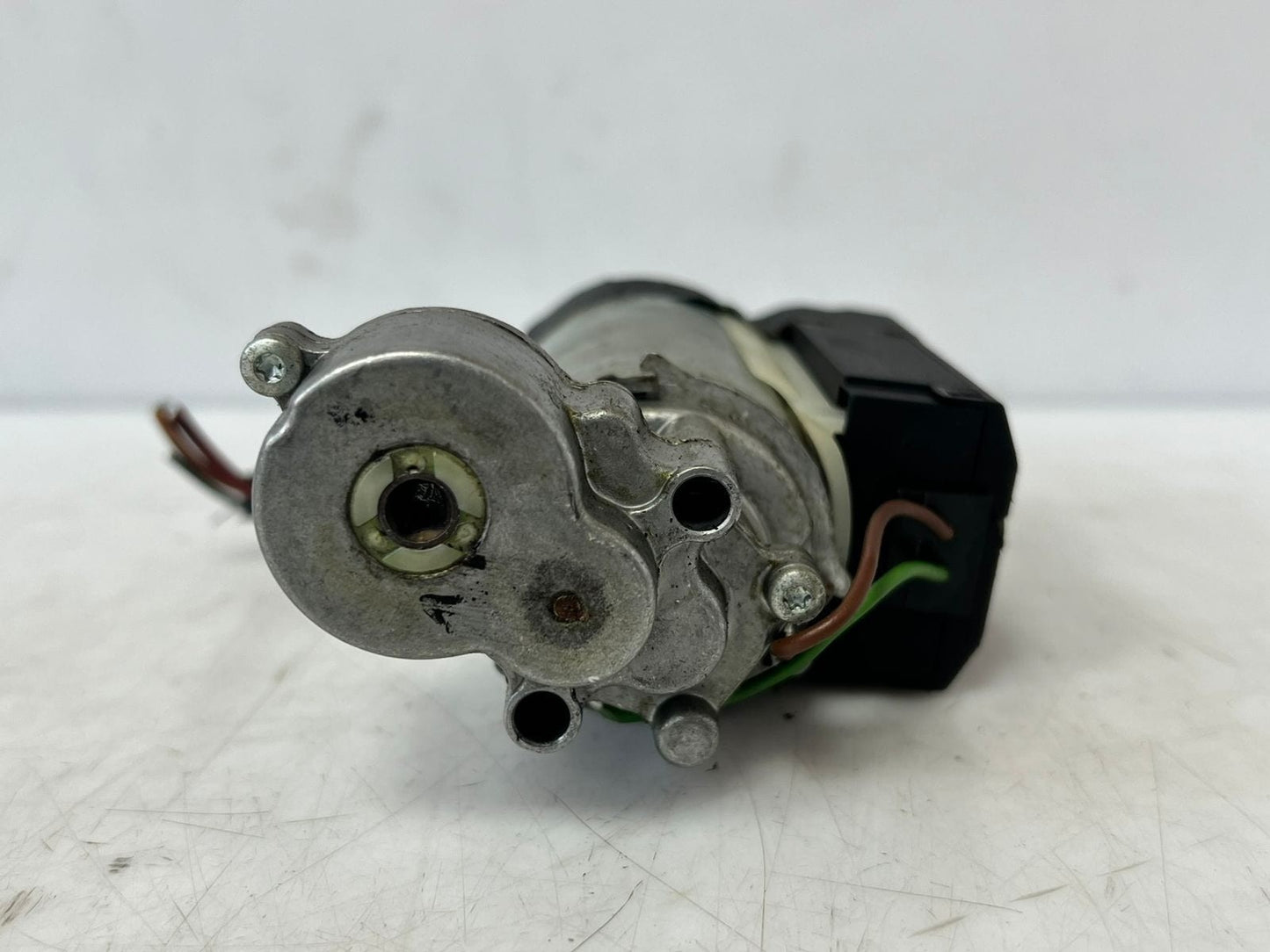 2000-2006 BMW X5 E53 Steering Column Adjustment Motor 6903945 OEM