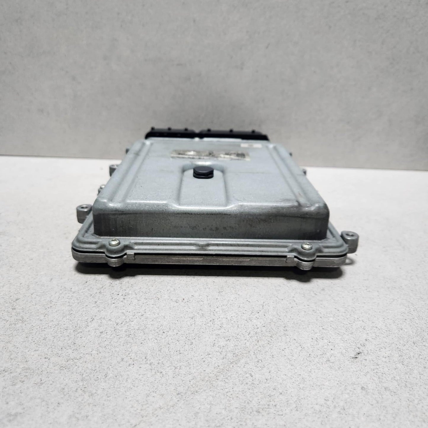 2012-2016 Mercedes-Benz E350 Engine Control Unit A2769001600 