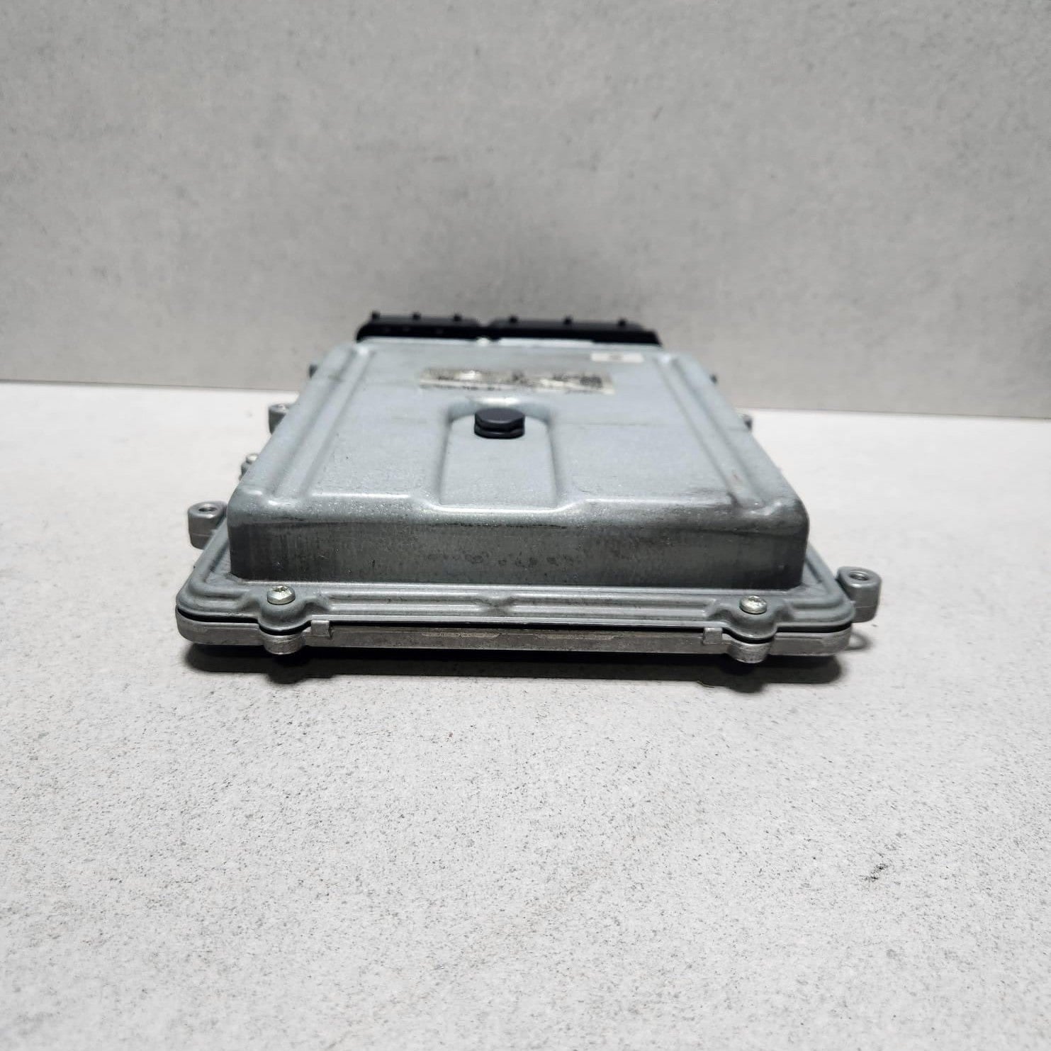 2012-2016 Mercedes-Benz E350 Engine Control Unit A2769001600 