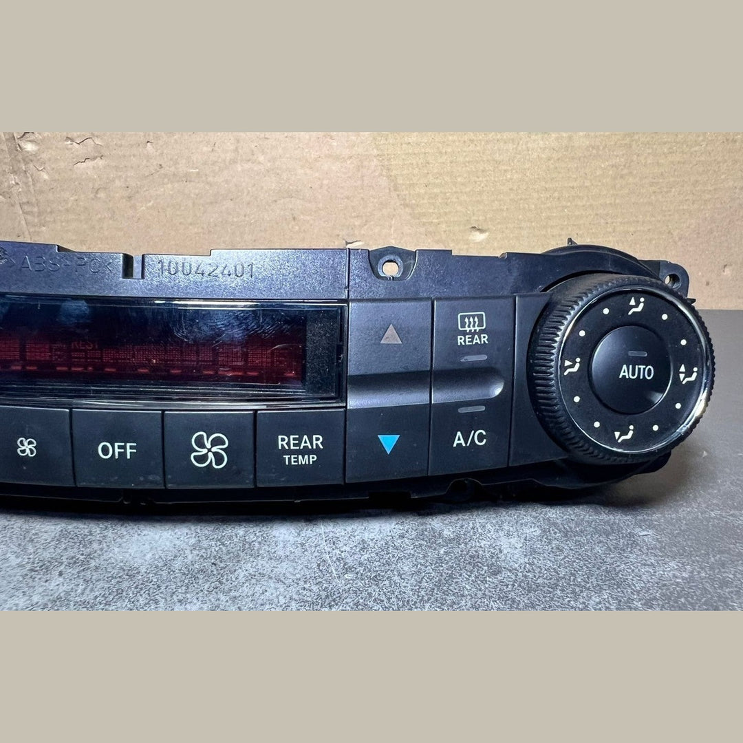 04-10 Mercedes-Benz W219 CLS Klima Heizung Klimabedienteil A219 8303185